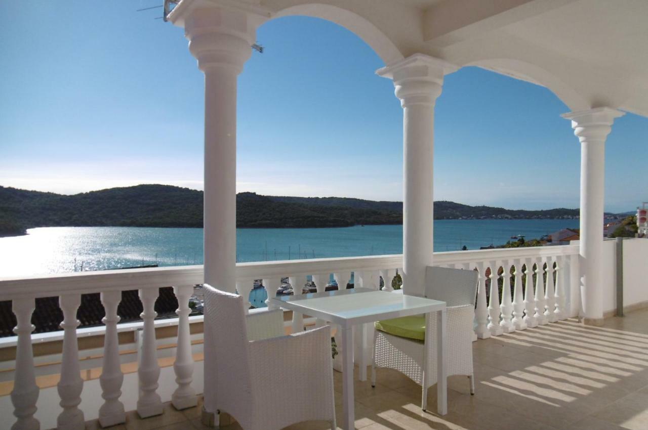 Villa Perla Tisno Εξωτερικό φωτογραφία